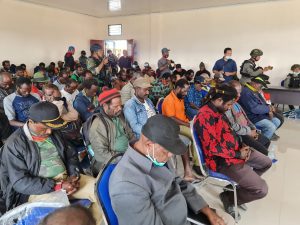 Bupati Intan Jaya : Silaturahmi dengan TNI-Polri dan Masyarakat Soal Gangguan Keamanan